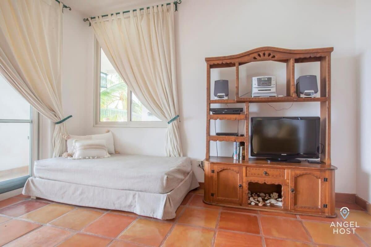 Private Oceanview Balcony & Infinity Pool Onsite Villa La Paz Luaran gambar